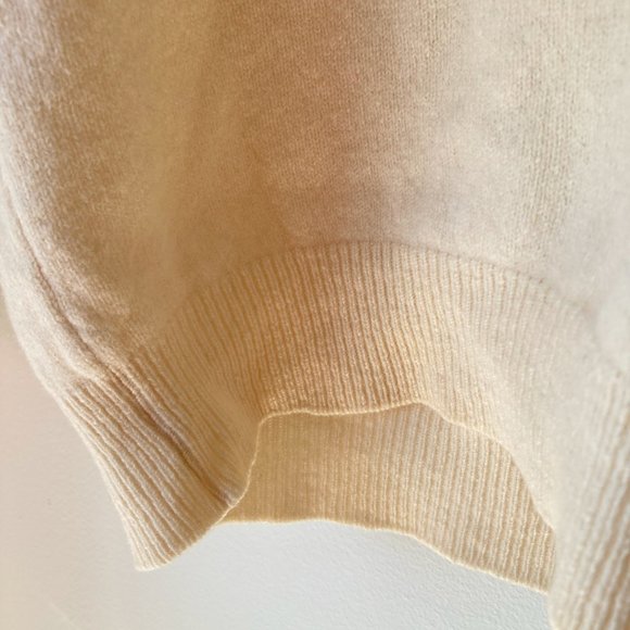 Vintage Wool cream James Pringle sweater Scotland Pristine Crew Neck Warm 100% - Picture 7 of 7